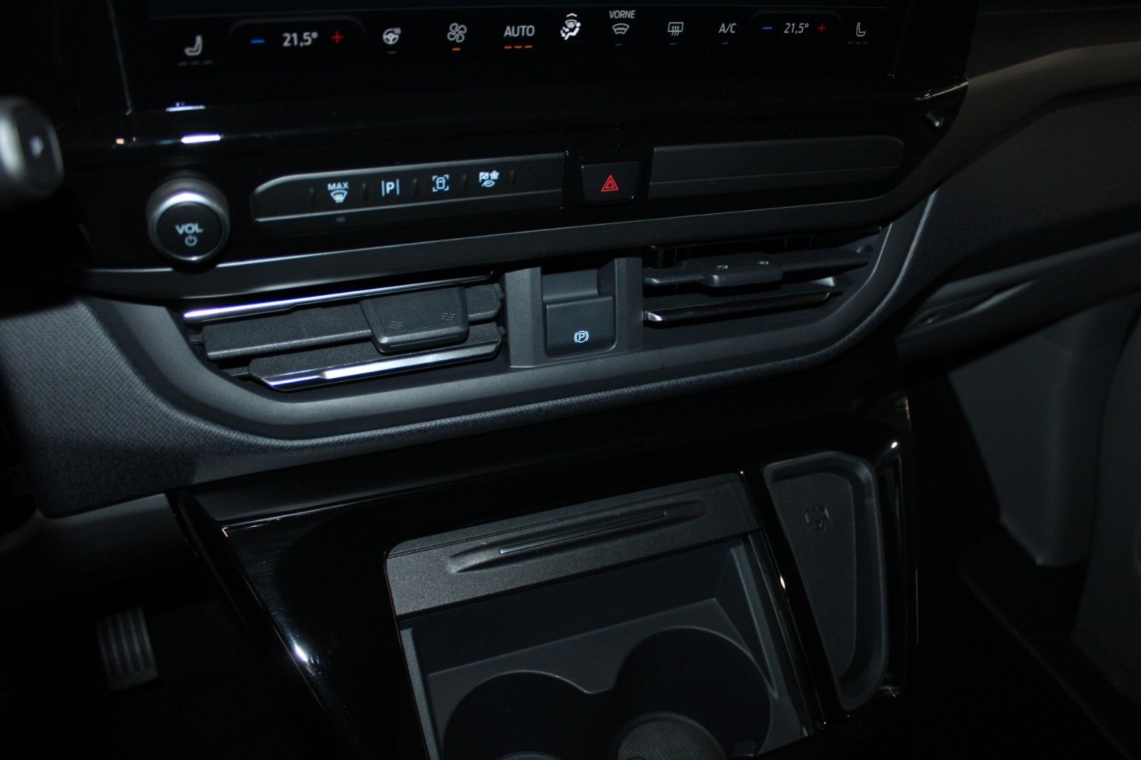 Fahrzeugabbildung Bürstner Ford COPA Attractive L1 Titanium ALLRAD