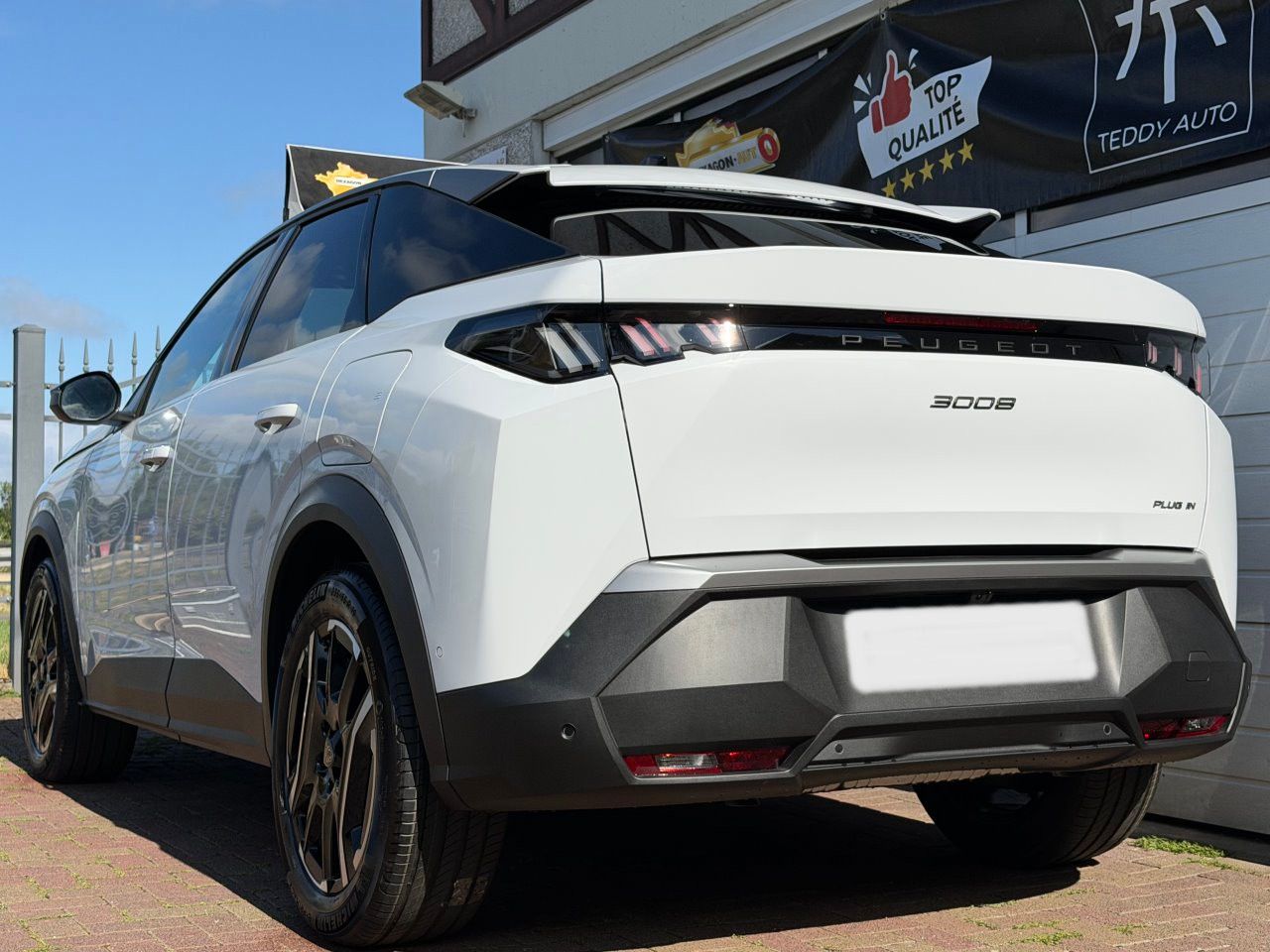 Peugeot 3008 Plug-in Hybrid 225 Allure PanoN,Winter,360° imagem 3