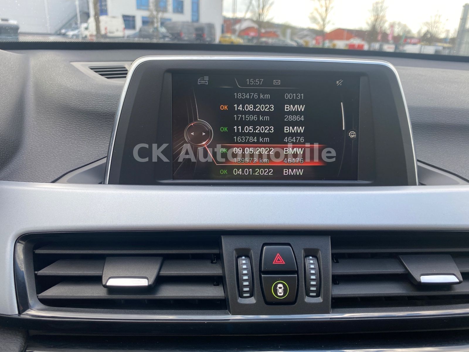 Fahrzeugabbildung BMW X1 xDrive 20d Advantage Autom./Navi/Pano/LED/PDC