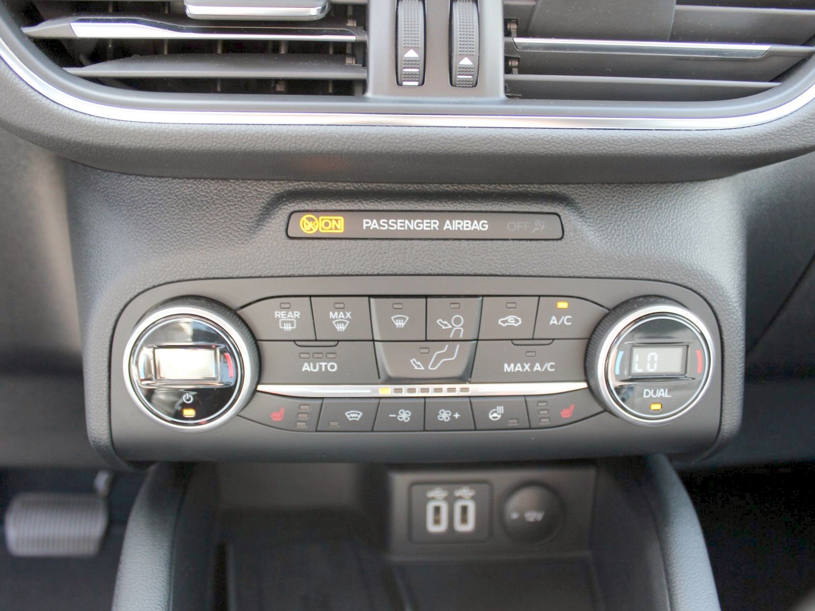 Fahrzeugabbildung Ford Kuga Plug-In Hybrid Titanium 2,5 Duratec