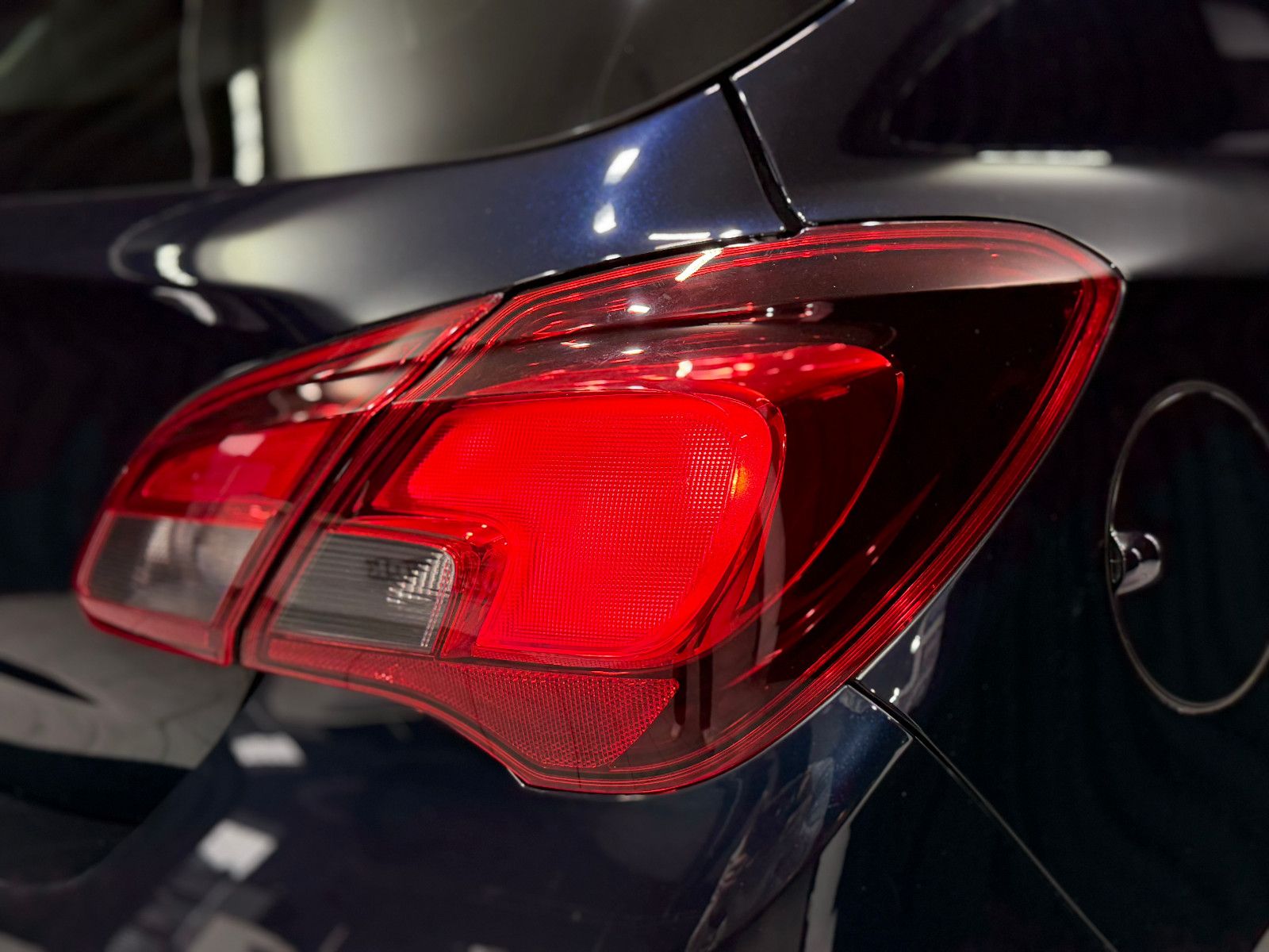 Fahrzeugabbildung Opel Corsa E|Automatik|RF-Kamera|Heizung|Bluetooth