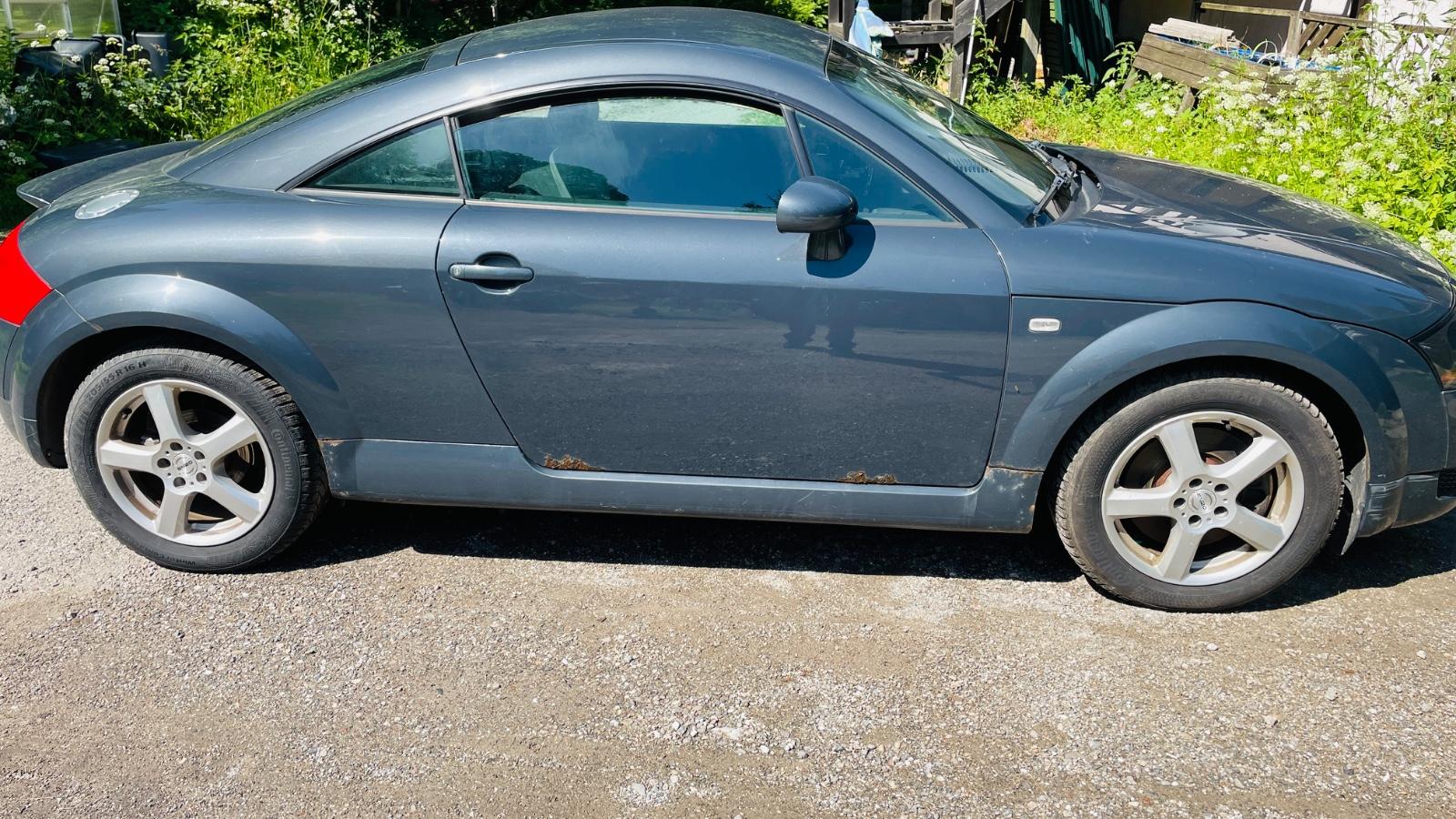 Audi TT Coupe 1.8T 110 kW -