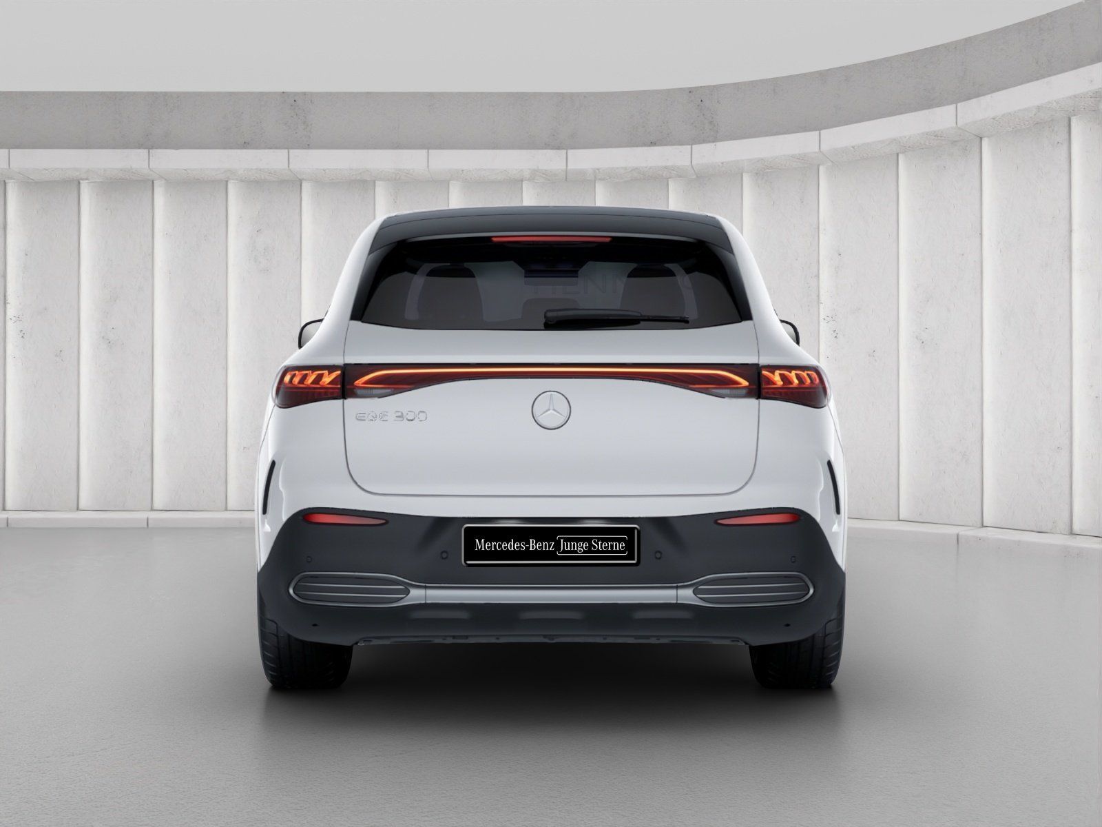 Mercedes-Benz EQE 300 AMG Night Panorama 360° DIS Burmester 21 imagem 3