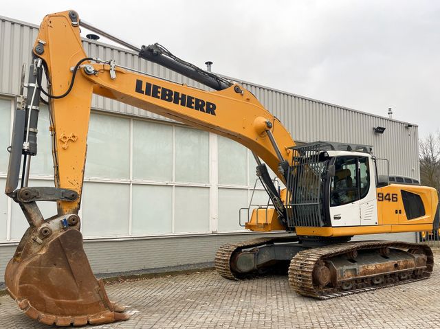 Liebherr R946 LC (7033 hours)