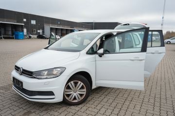 Volkswagen Touran - 10