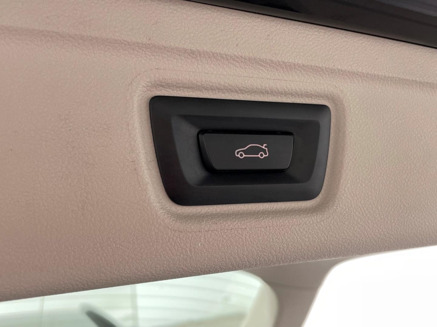 BMW 320 d Touring Automatik EU6d LED ACC Virtual Coc