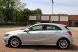 Mercedes-Benz A 180 A -Klasse A 180 BlueEfficiency Navi PDC - Mercedes-Benz A 180: Kleinwagen