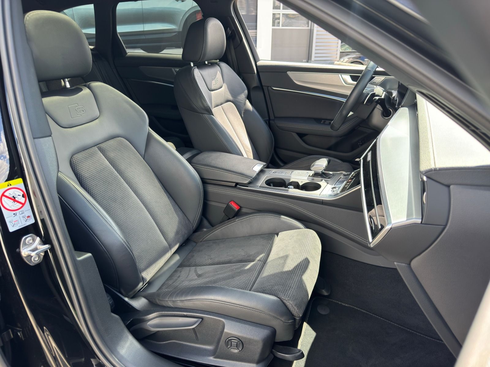Fahrzeugabbildung Audi A6 55e qauttro S-Line*360°Cam*20Zoll*B&O*Pano*HD