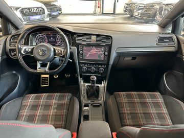 Volkswagen Golf GTI *SPORT-FAHRWERK*NAVI*ACC*PERFORMANCE*