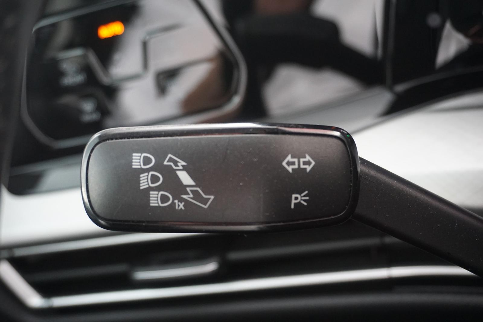 Volkswagen Golf VIII Life eTSI DSG LED Virtual Cockpit, миниатюра 23