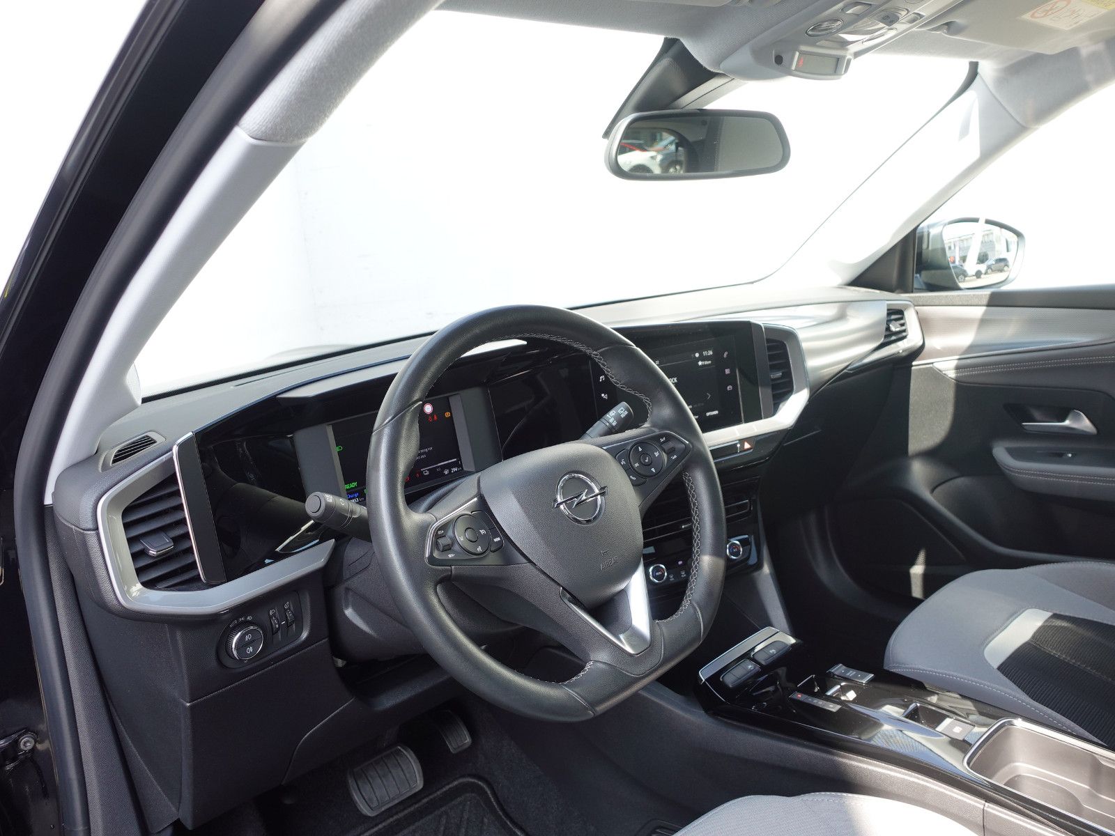 Fahrzeugabbildung Opel Mokka-e 11kW onBoardCharger,Kamera,PDC