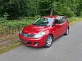 Nissan Tiida - Nissan Tiida