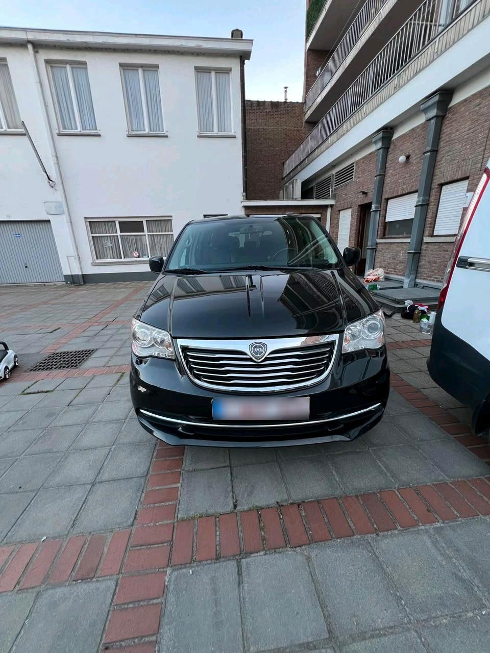 Lancia Voyager 2.8 Diesel