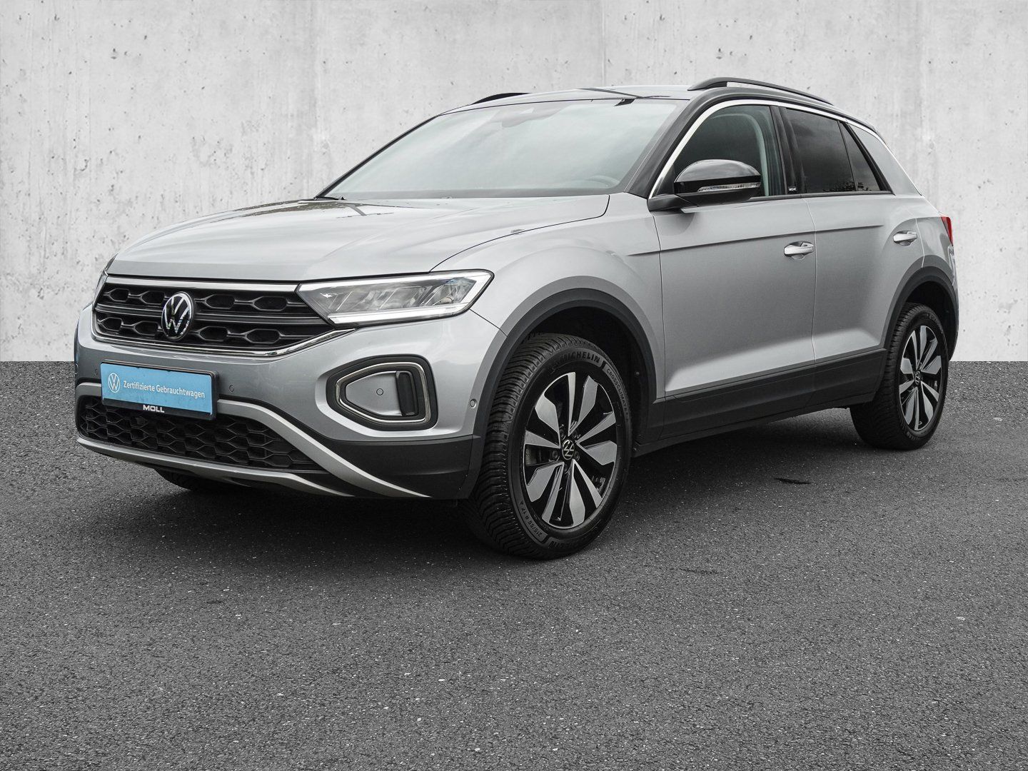 Volkswagen T-Roc 1.5 TSI DSG Life Move NAVI LED AMBIENTE SH foto 2