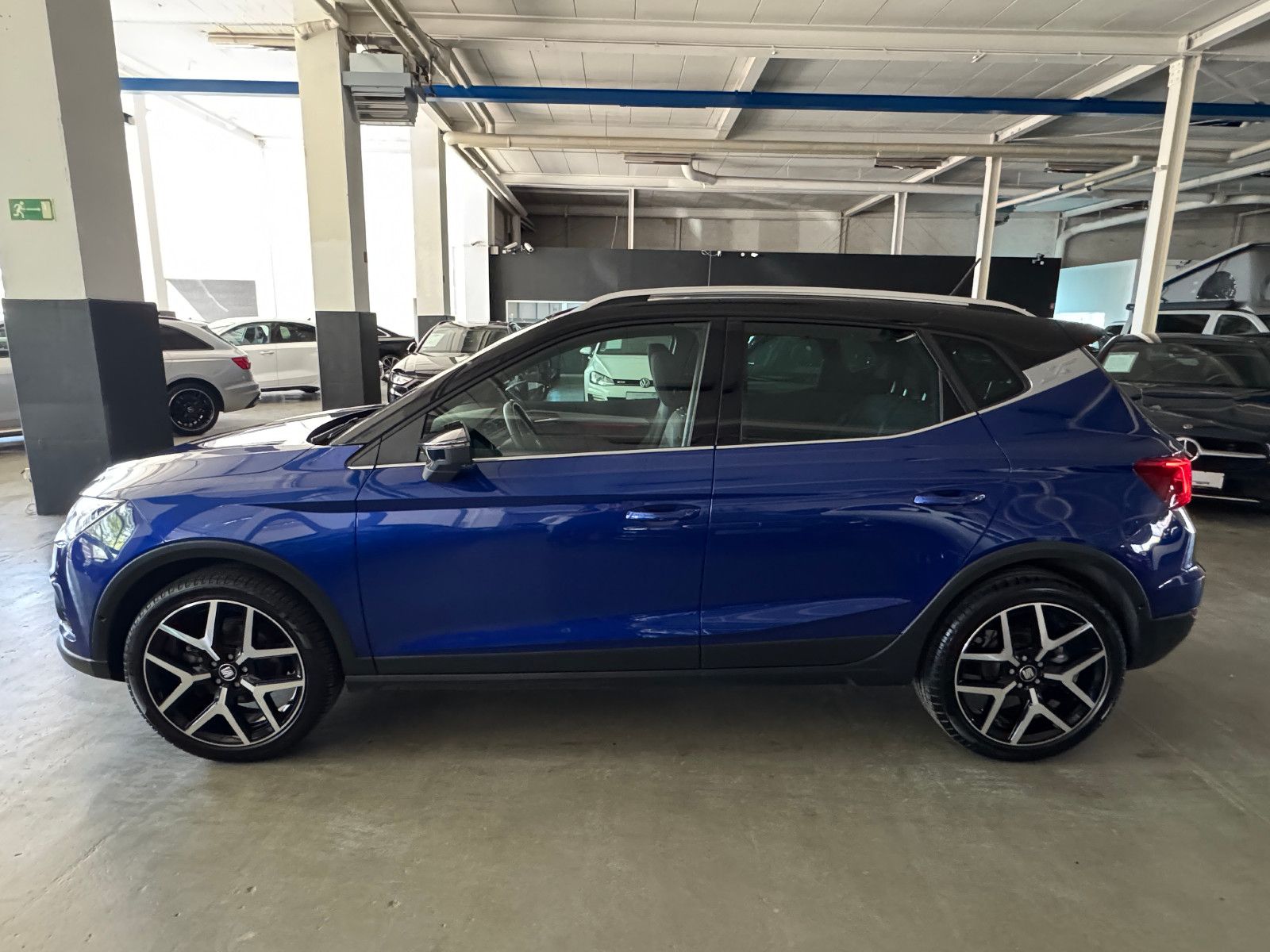 Fahrzeugabbildung SEAT ARONA SPORTPAKET FR-LINE DSG ACC LED BEATS KESSY