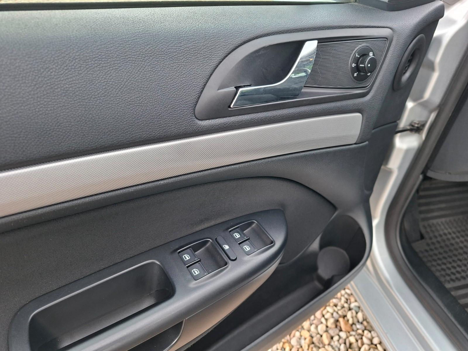 Skoda Octavia 2010 — photo 8