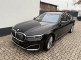 BMW 750i xDrive -