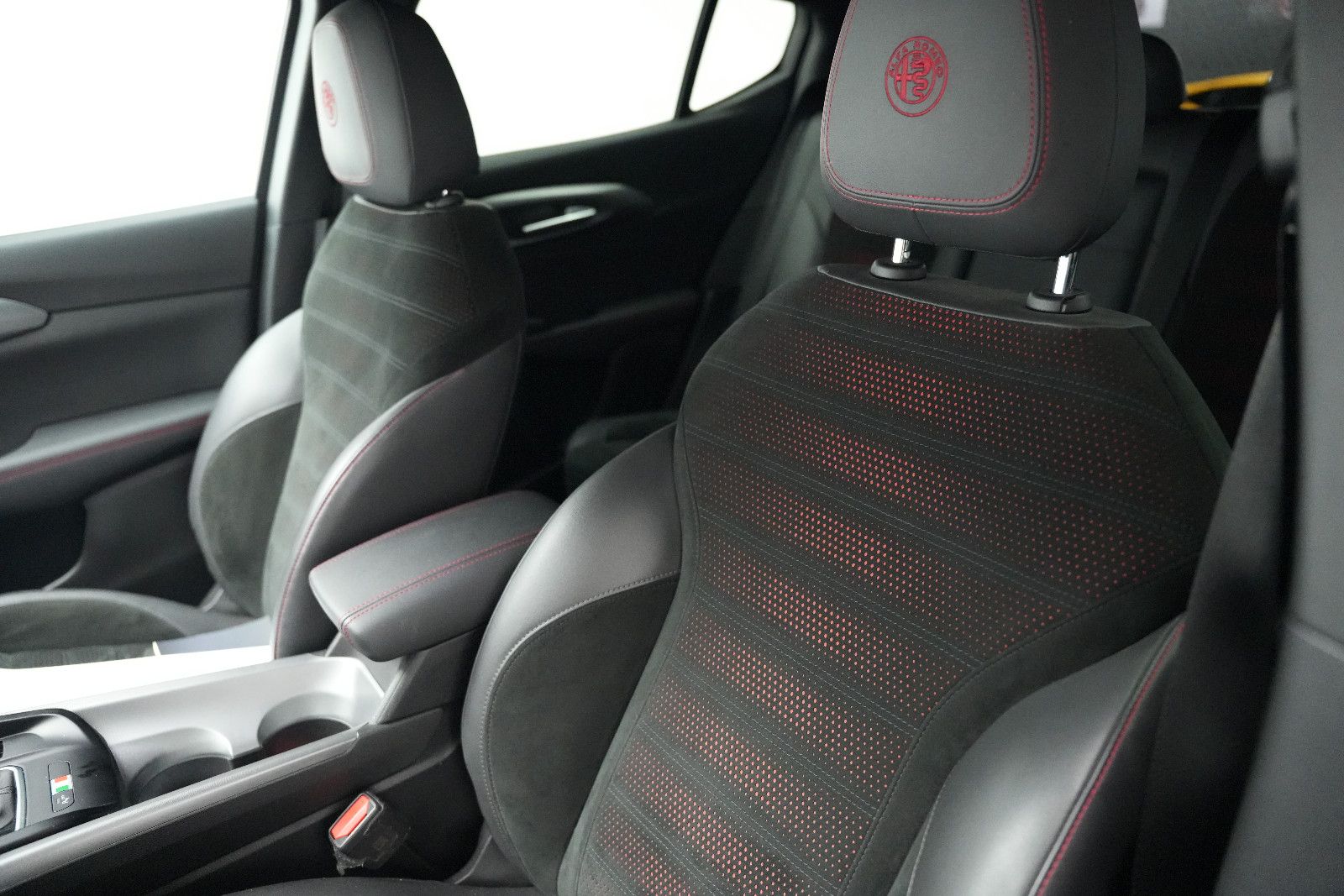 Fahrzeugabbildung Alfa Romeo Tonale Edizione Speciale *Ambiente*Kamera*ACC*