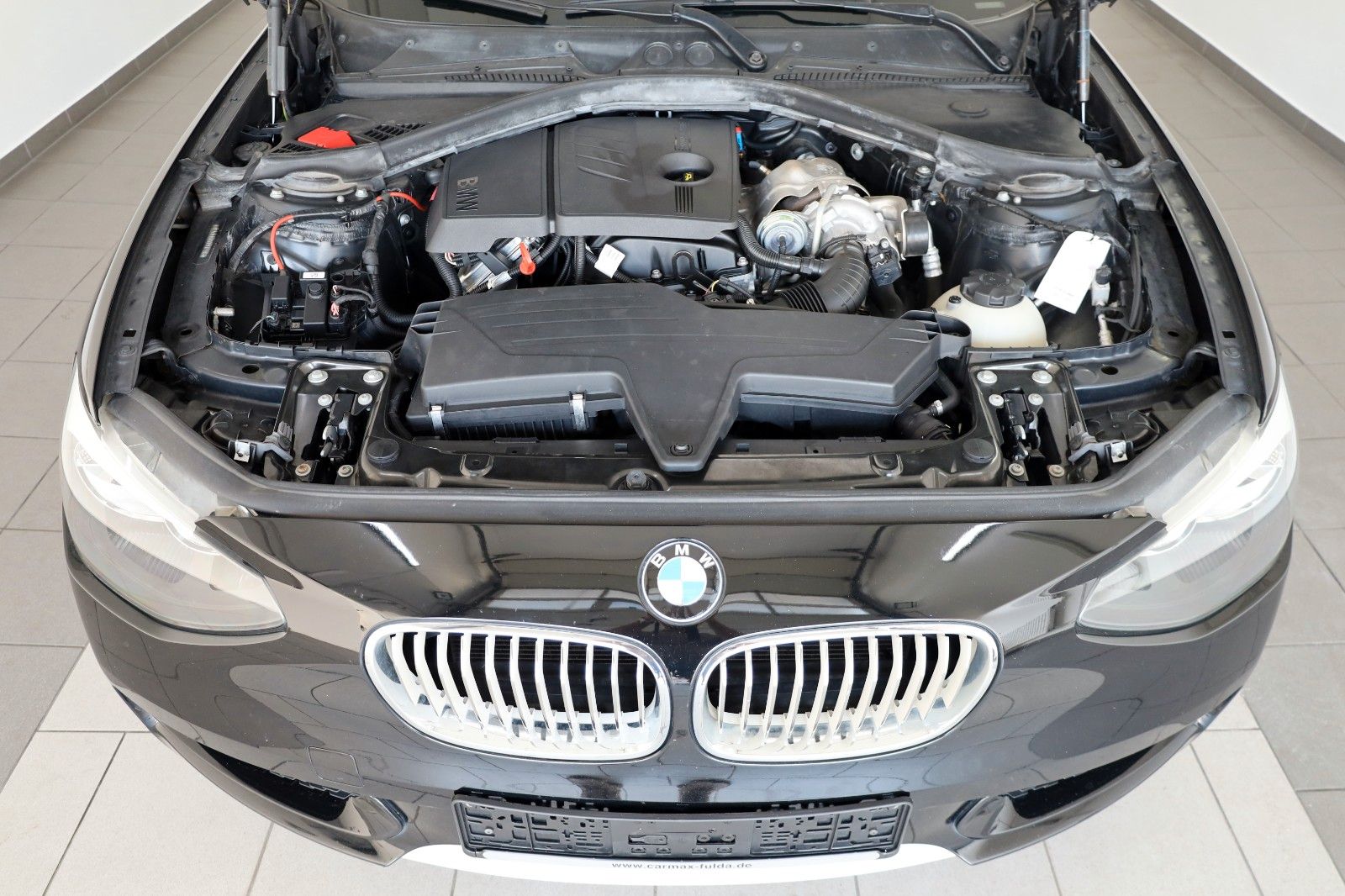 Fahrzeugabbildung BMW 116i Lim. 5-trg.  Urban Line SH,PDC,Allwetter