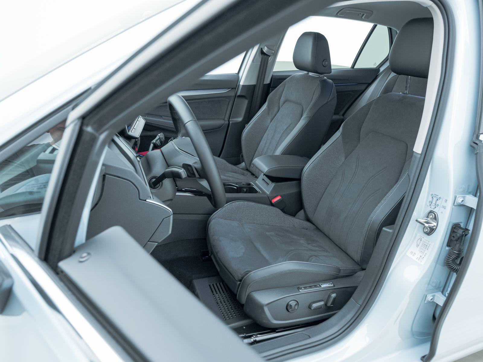 Volkswagen Golf VIII 1.5 eTSI Style DSG*IQ-LIGHT*NAV*RFK*AC, миниатюра 10