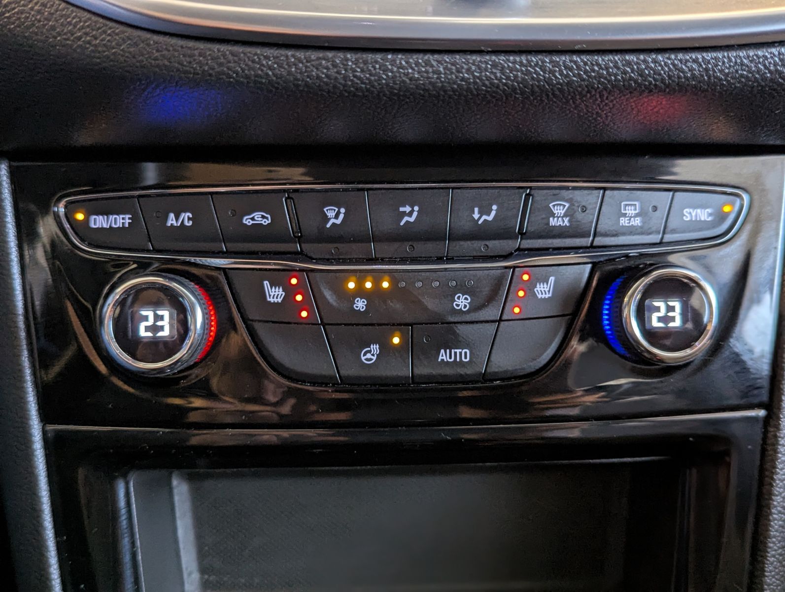 OPEL Astra 1.5 CDTI Aut. Elegance Navi LED Kamera - Image 22