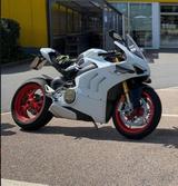 Ducati Panigale V4S - Offers matching your search criteria