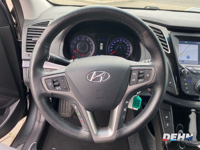 Hyundai i40cw 1.6 GDI blue Space Sicherheits-Navigation