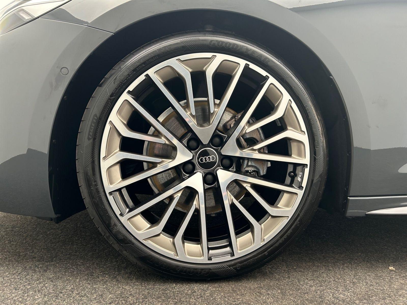 Audi A5 Avant 40 TFSI qu 2x S line Edition One S tro*
