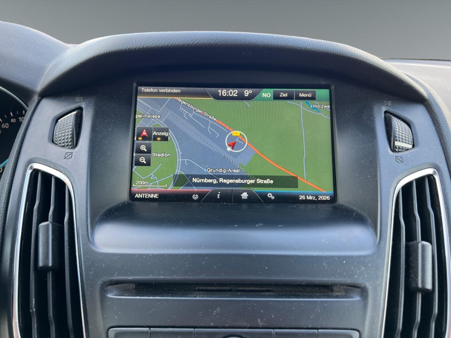 Ford Focus 2015 — photo 12