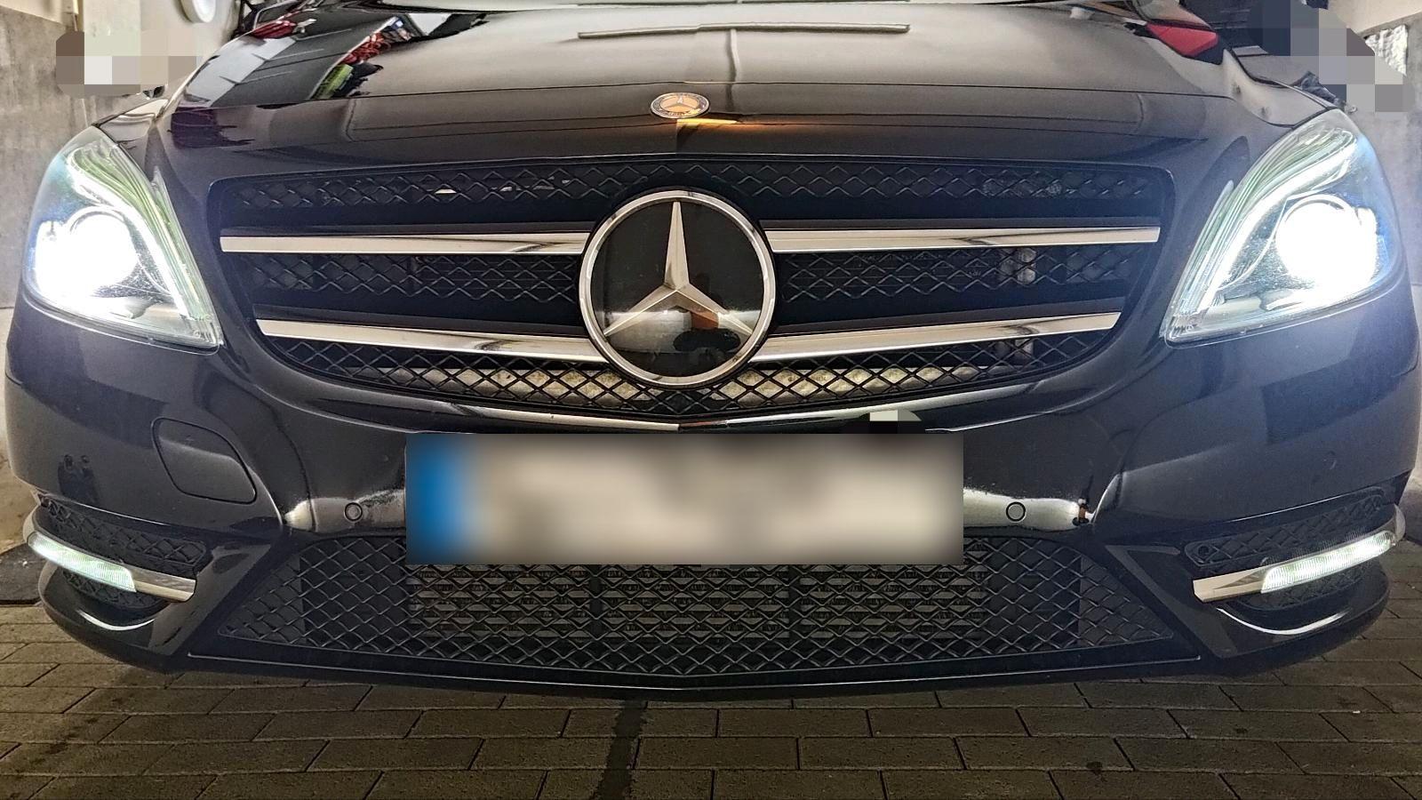 Mercedes-Benz B 200
