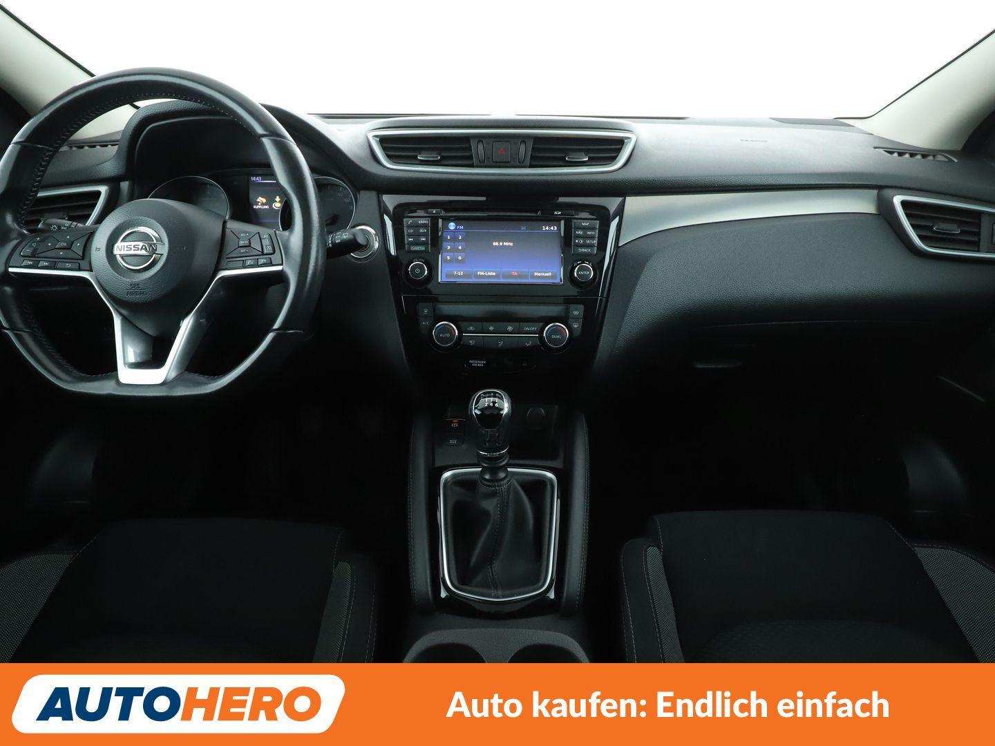 Nissan Qashqai 1.3 DIG-T N-Connecta*NAVI*CAM*TEMPO*PDC*