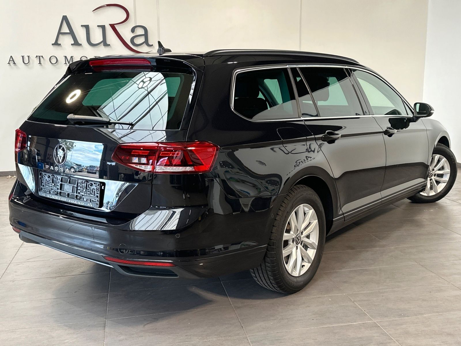 Fahrzeugabbildung Volkswagen Passat Variant 2.0 TDI Business NAV+LED+PANORAMA