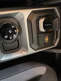 Dacia Duster Pickup Full Hybrid 150 ECO-G 4x4 Allrad