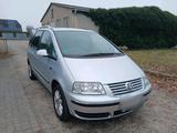 Volkswagen WV Sharan 1,9 Diesel Automatik Freestyle 7... - Volkswagen Sharan in Lübeck