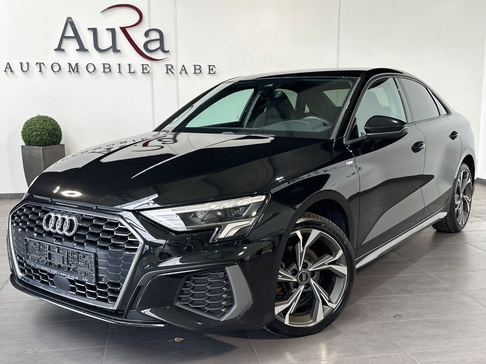 Fahrzeugabbildung Audi A3 Limousine 35 TDI S-Line NAV+LED+STHZ+18ZO+VC
