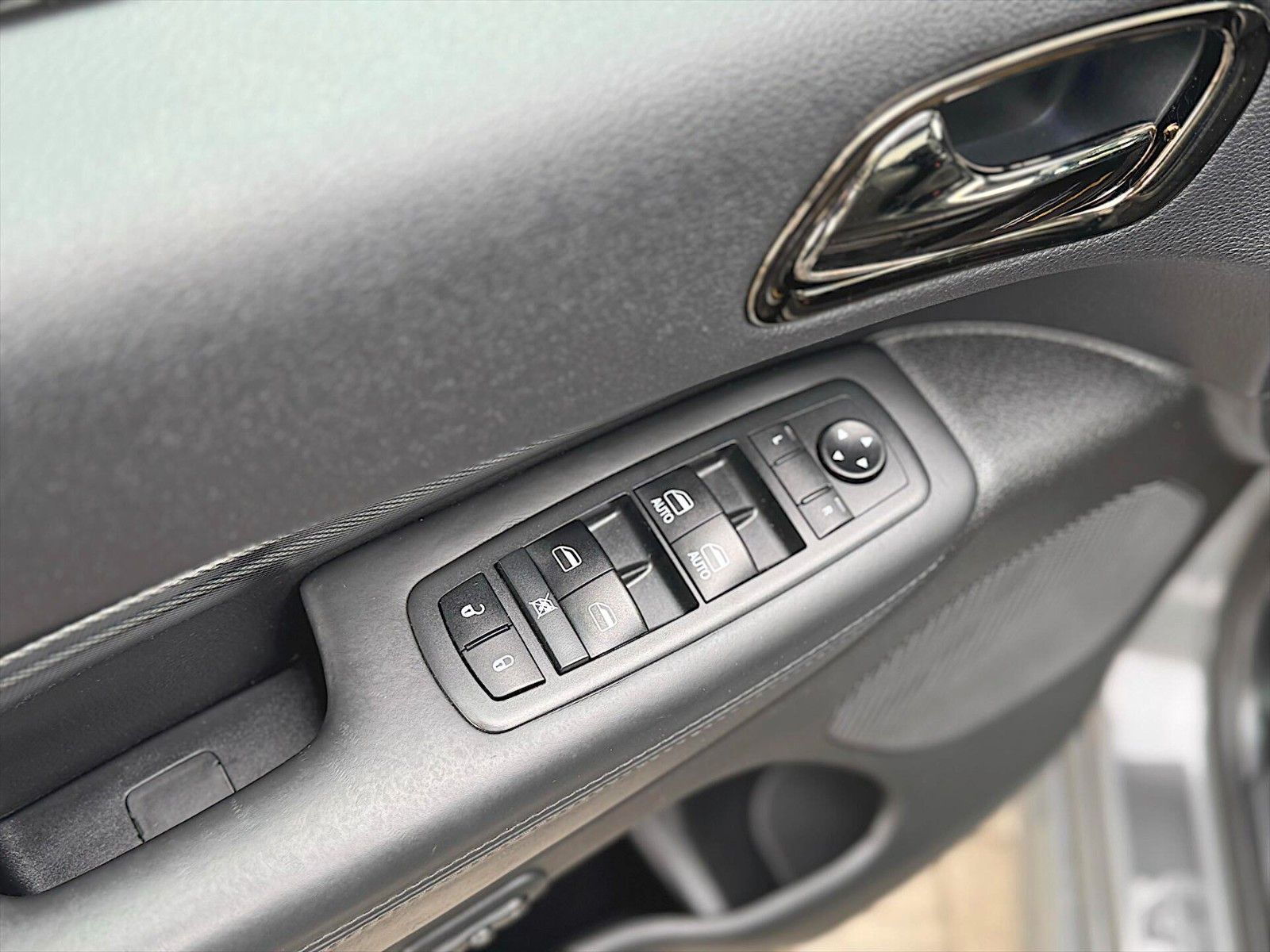 Fahrzeugabbildung Dodge Durango 5.7 V8 R/T SRT STYLE 4x4 Night Paket LED
