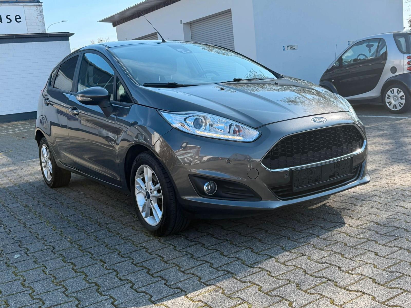 Ford Fiesta 1,0 74kW Titanium*Tüv & Au NEU*