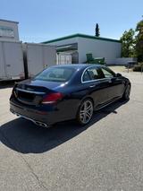 Mercedes-Benz E 63 AMG Mercedes-AMG E 63 S 4MATIC+ Autom. ... - blaue Mercedes-Benz E 63 AMG