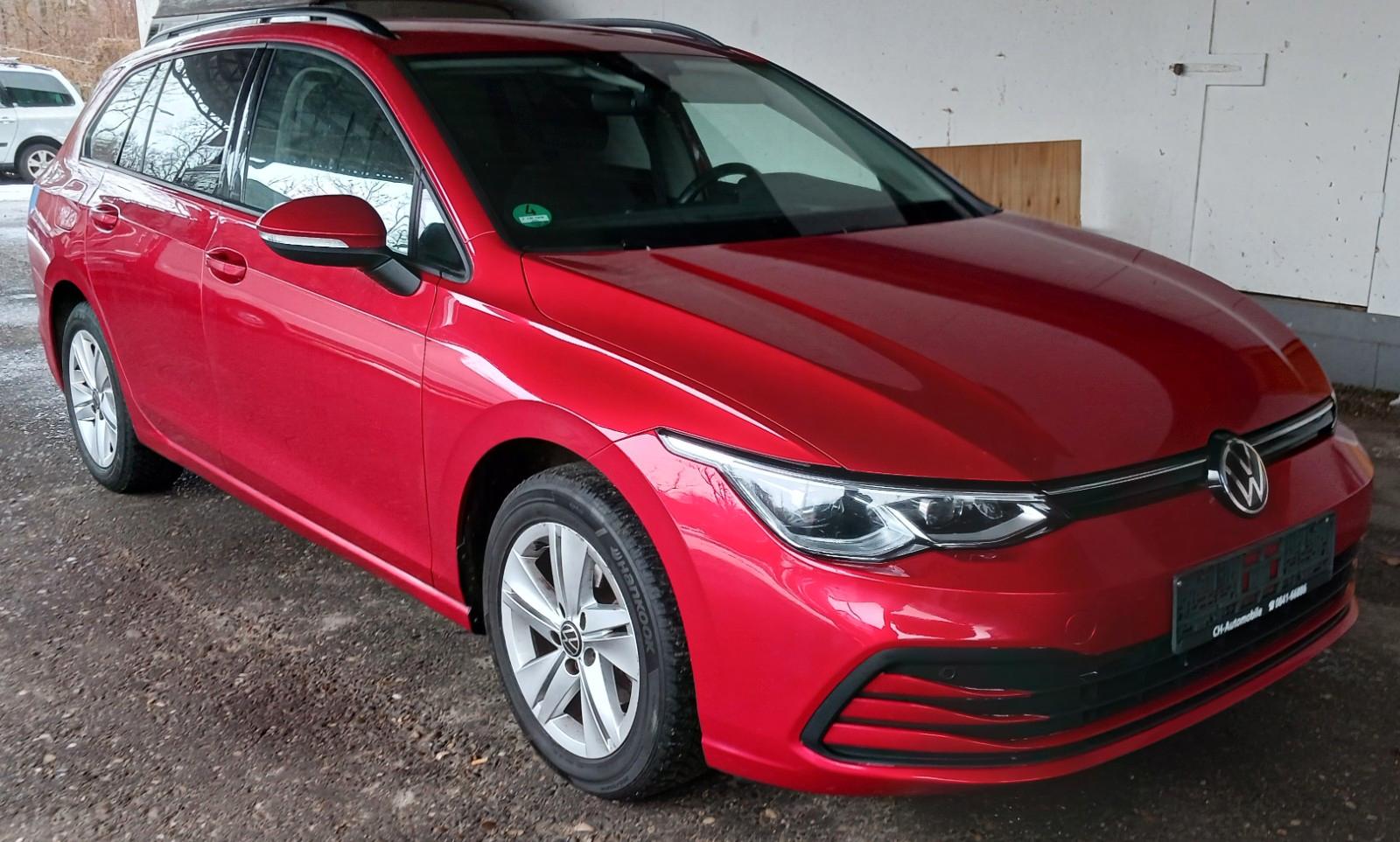 Volkswagen Golf VIII Variant Life eTSI 110 kW DSG Navi,AHK,