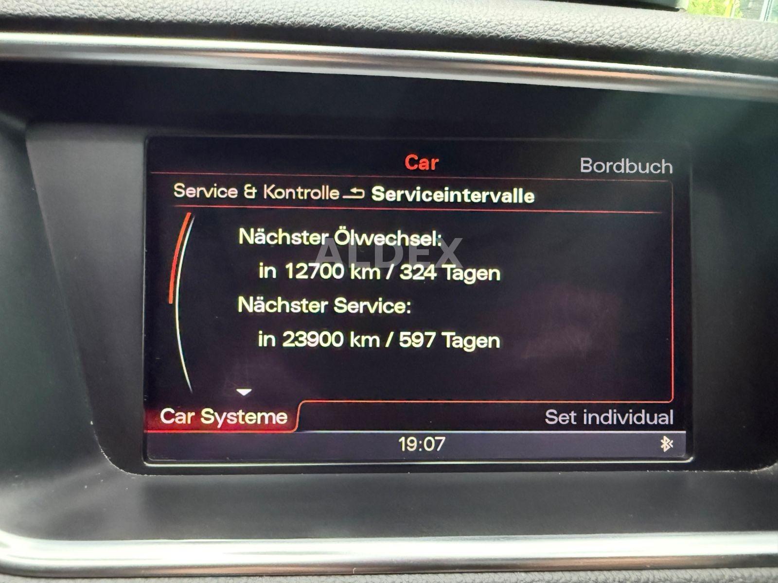 Audi Q5 2.0 TFSI quattro °WASSERPUMPE + BREMSEN NEU°