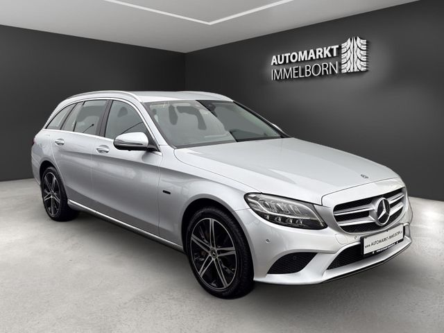 MERCEDES-BENZ C 300 T e Tempo*AHK*Navi*DAB*18*LED*360*1Hand
