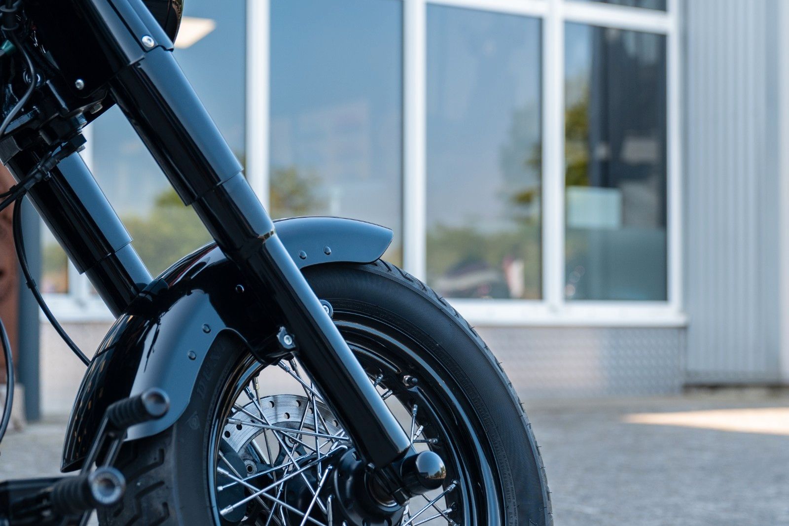 Fahrzeugabbildung Harley-Davidson FLSS SOFTAIL SLIM S 110 cui - Jekill & Hyde