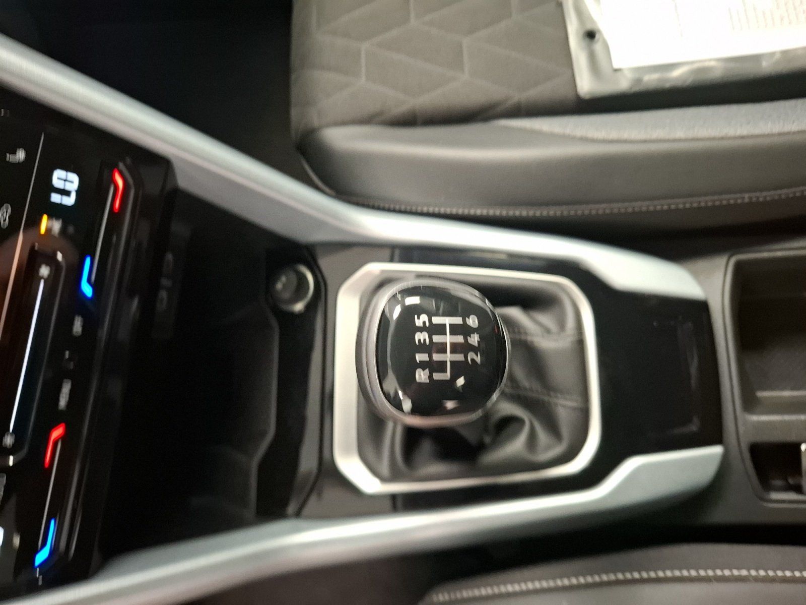 Volkswagen T-Roc - Bild 16