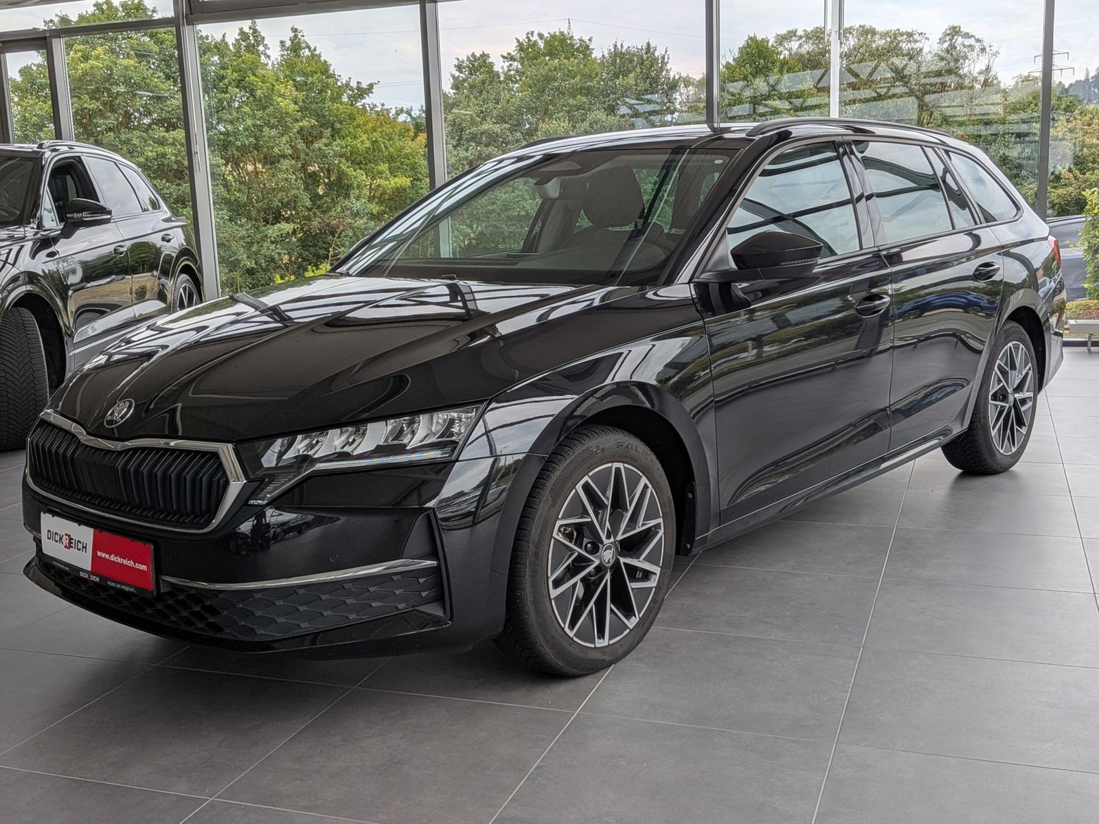 Fahrzeugabbildung SKODA Octavia 1.5TSI mHEV DSG ACC Style AHK 17" 5J-Gar
