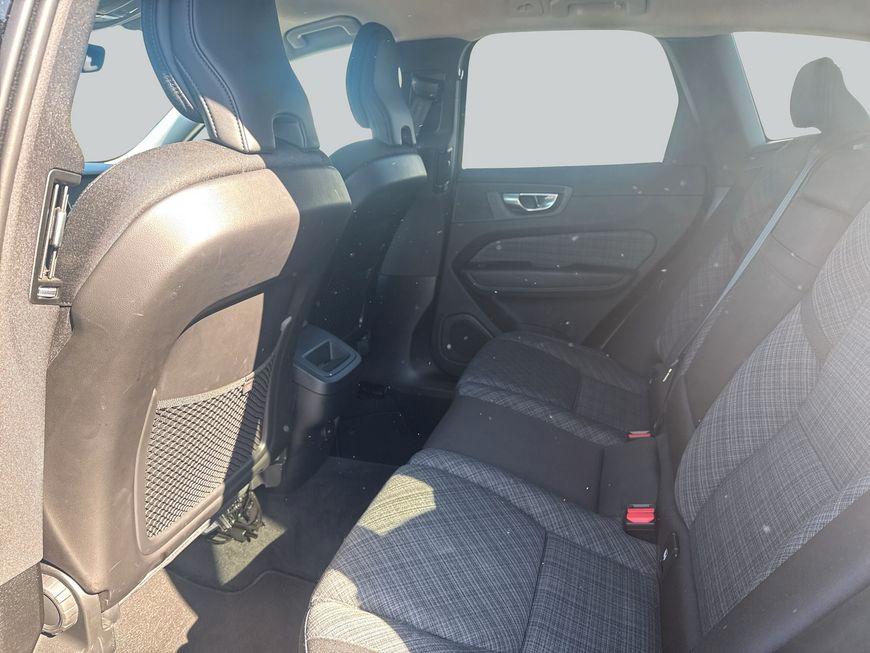 Volvo XC60 B5 AWD Aut Pilot BLIS 19'' Kindersitze Voll, миниатюра 10