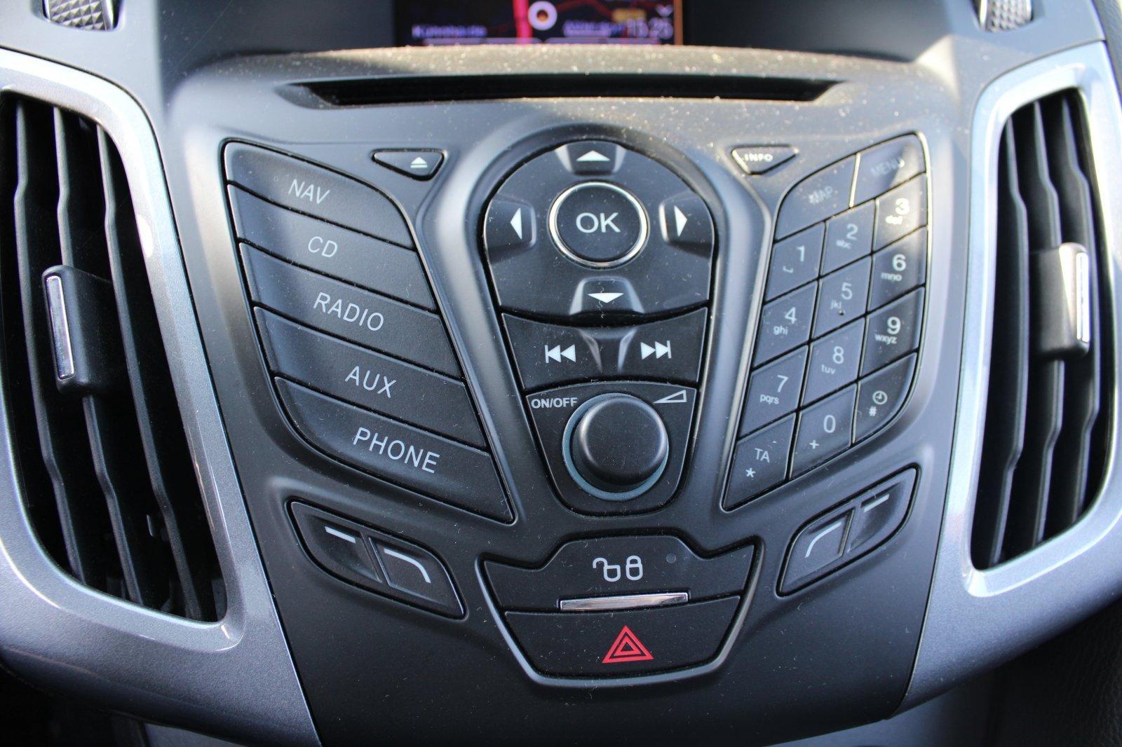 Ford Focus 2013 — photo 10