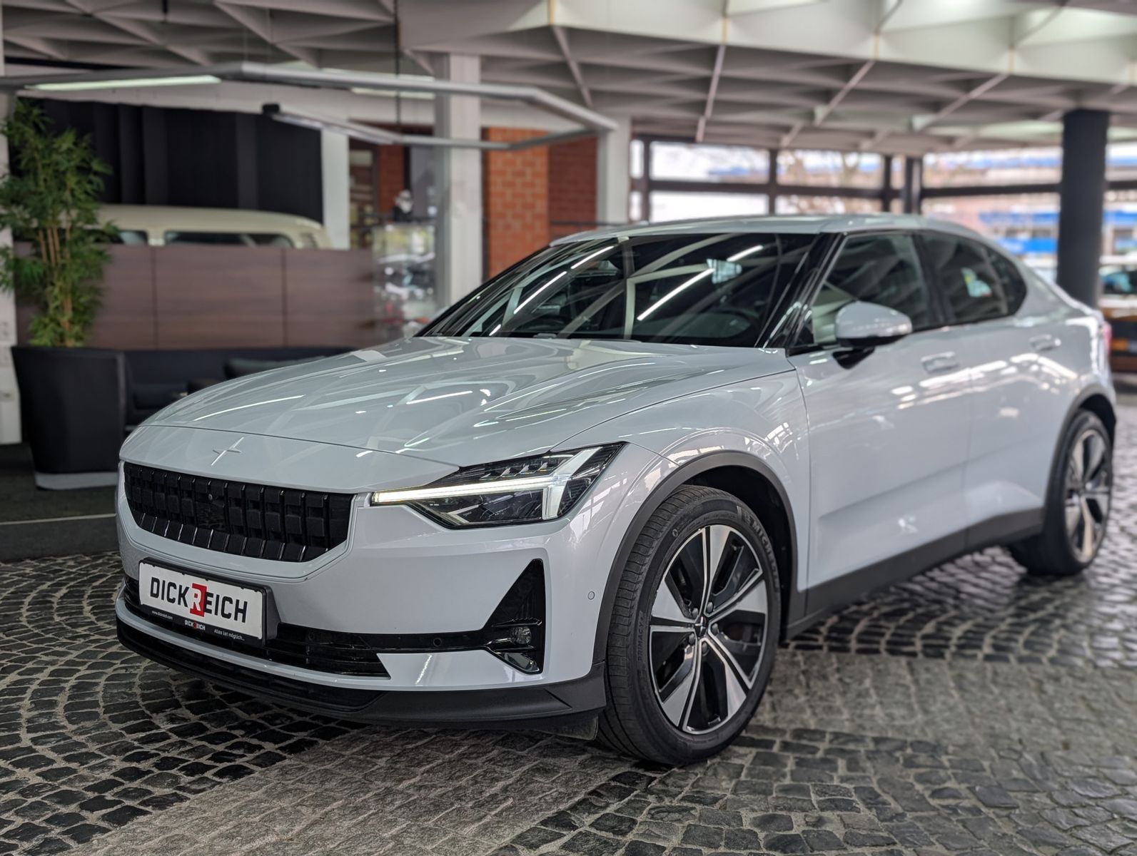 Fahrzeugabbildung Polestar 2 78 KWh Long Range Pilot LED 360° MEMO SoH 95%