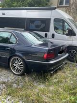 BMW 740i E38 - BMW 740 mit Benzin-Antrieb: Limousine, E38 740i