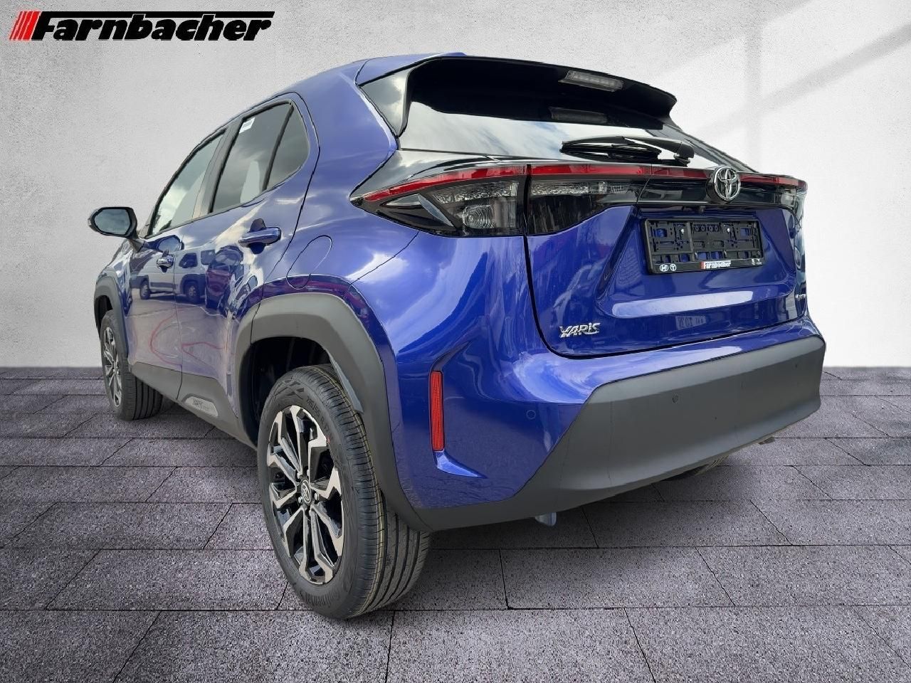 Fahrzeugabbildung Toyota Yaris Cross 1,5  Teamplayer *1,99% bis 30.6*