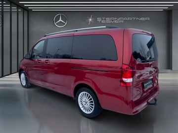 Mercedes V 220 - 8